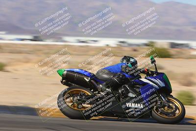 media/Nov-11-2023-SoCal Trackdays (Sat) [[efd63766ff]]/Turn 8 Set 1 (1030am)/